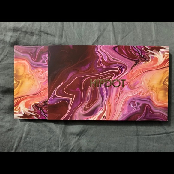 Hipdot eyeshadow - Picture 2 of 7